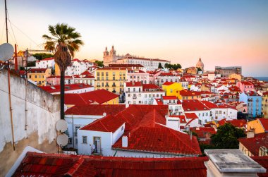 Eski Alfama, Lizbon, Portekiz 'in güzel panoramik manzarası