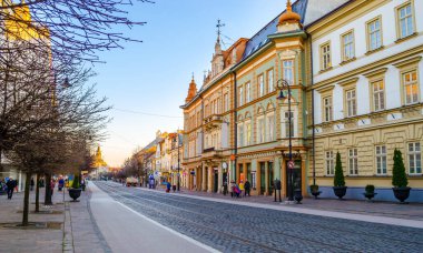 Kosice, Slovakya, Avrupa 'nın ana caddesinin mimarisi