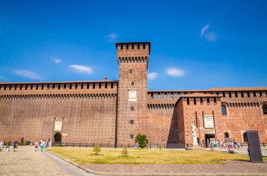 Sforza Kalesi - Castello Sforzesco Milano, İtalya