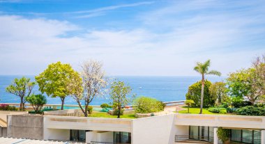 Monte Carlo, Monac 'ın güzel sokakları ve eski lüks binaları.