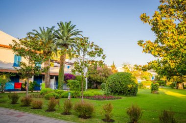 Karadağ 'ın yeni Budva ilçesinde sokak