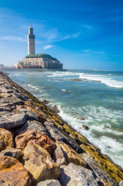 Kazablanka 'daki Hasan II Camii. Fas 'taki en büyük cami..