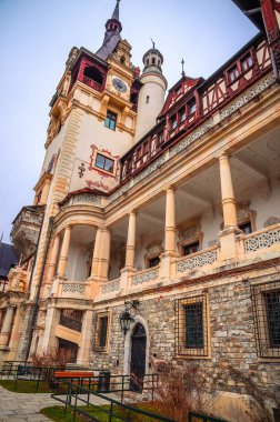 Sinaia, Karpatya Dağları, Romanya 'daki Güzel Peles Kalesi,