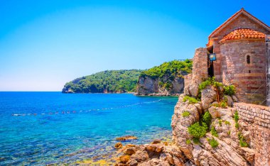 Karadağ 'ın Budva kentindeki Dar Sokak