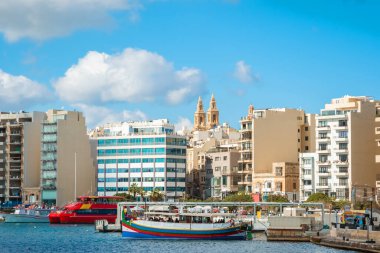 Sliema, Malta 'da güzel bir şehir ve sahil