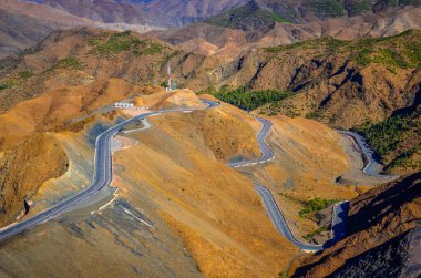 Atlas Dağları ile çöl yolu, Fas