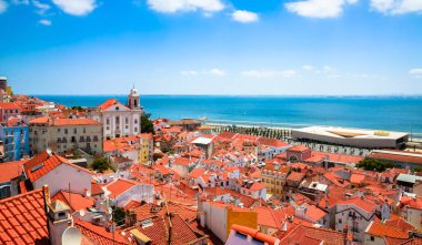 Eski Alfama, Lizbon, Portekiz 'in güzel panoramik manzarası