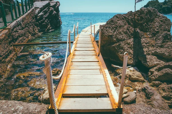 Güzel bir kumsal manzarası