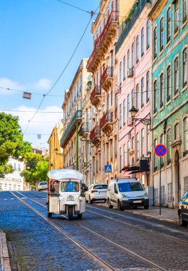 Lizbon, Portekiz 'de eski güzel bir cadde.