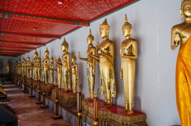 Güzel Wat Pho Bu Tapınağı 'ndaki Buda heykeli.