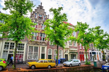 Hollanda, Delft şehrinin sokakları ve kanalları