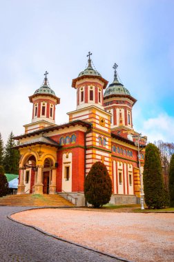 Prahova Vadisi 'ndeki Sinaia Manastırı, Sinaia, Karpatya Dağı