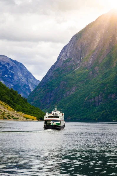 Sognefjord 'un panoramik manzarası, en güzel fiyortlardan biri. 