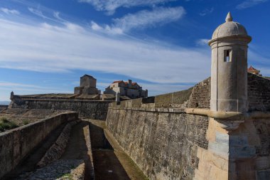 kalenin ve çevrenin görünümleri