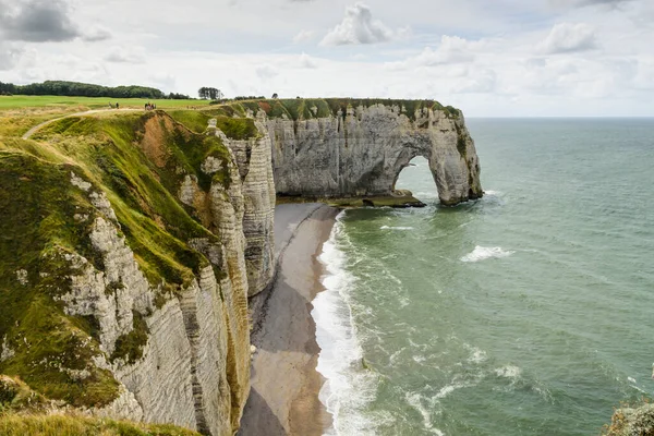 Utsikt Över Kusten Havet Dag Med Molnig Himmel — Stockfoto