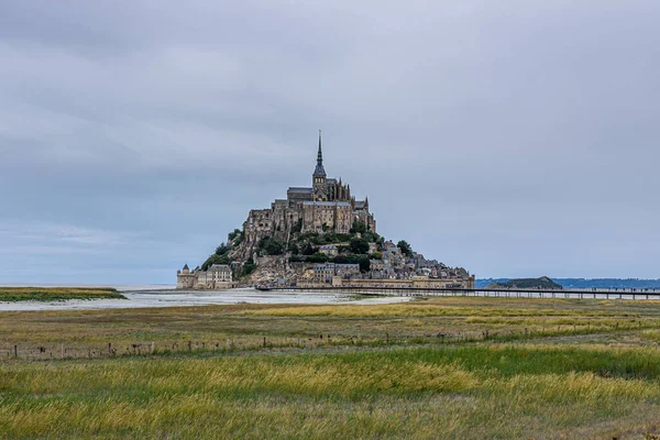 Uitzicht Het Indrukwekkende Paleis Het Eiland — Stockfoto