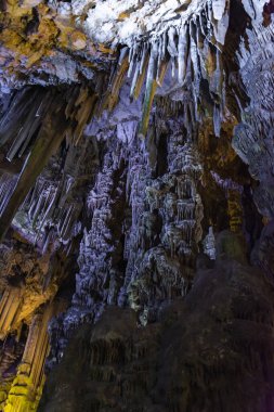 Bu harika boşluğun iç organlarını ziyaret et.