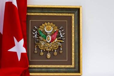 Osmanlı İmparatorluğu 'nun' Tugra 'amblemi Türk Bayrağı ile yatay görüntüde