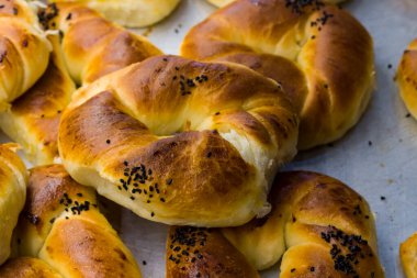 Türk Pasta Dükkanı 'nın çeşitli hamur işlerinden köfteler kapanıyor