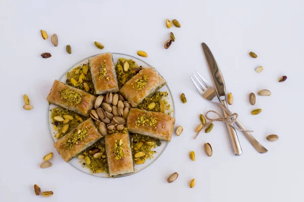 Pâtisserie Traditionnelle Turque Dessert Baklava Spécial Conçu Sur Plaque Verre — Photo