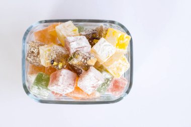 Çeşitli aromalı geleneksel Türk lokumu 