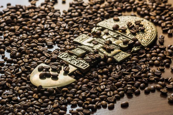 Koffie Morst Uit Zak Tafel Arabica Robusta Een Donker Houten — Stockfoto