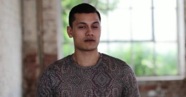 Yaratıcı Office bin yıllık erkek portresi