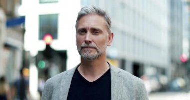 Adam yüz tanıma teknolojisi Caddesi ve erişim izni verme