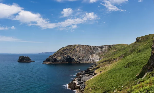 National Trust Blick Auf Camelot Castle Glibe Cliff Tintagel Cornwall — Stockfoto