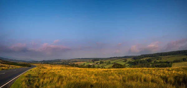 Los Colores Del Amanecer Panorama Del Parque Nacional Brecon Beacons — Foto de Stock