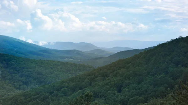 Les Sommets Des Montagnes Blue Ridge Semblent Dépasser Jamais Horizon — Photo