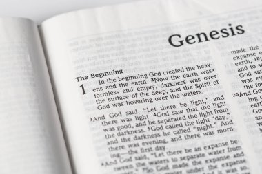 Kutsal İncil Hıristiyan din kitap musa özgün bölüm genesis ve metin ilk sayfaya açık cennet ve ocağın dini eski Ahit'te Tanrı oluşturma hakkında