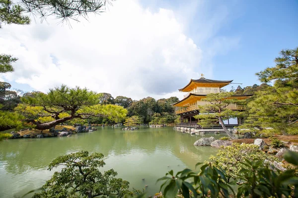 Kinkakuji Pavilhão Dourado Templo Zen Norte Kyoto Cujos Dois Andares — Fotografia de Stock