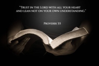 İncil ile Vintage İncil Ayet Arka Plan