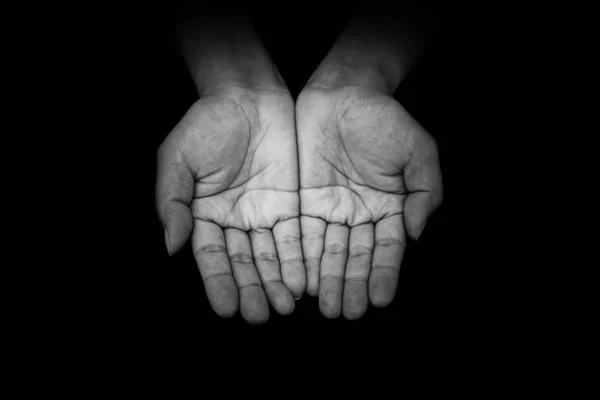 乞丐与人的贫困概念-人的手乞求食物或帮助 — 图库照片