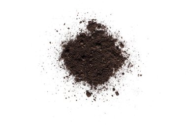 beyaz bir arka plan üzerinde kir yığını