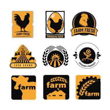 Vintage ve modern çiftlik logo etiketleri ile tavuk, yumurta ve inek