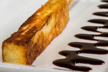 Geleneksel Brezilya barbekü peyniri 