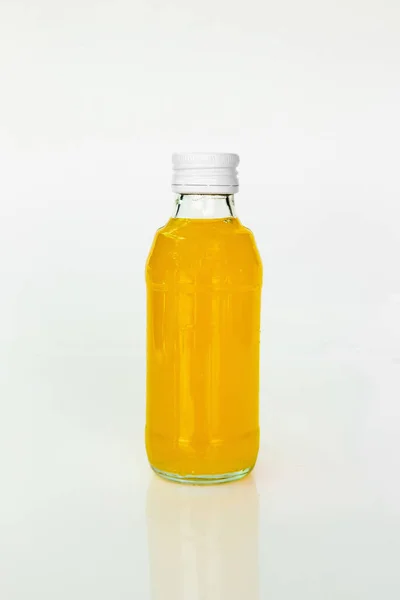 Botellas Zumo Naranja Sobre Fondo Blanco —  Fotos de Stock