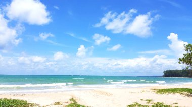 tropikal yaz deniz kum plaj ve gökyüzü