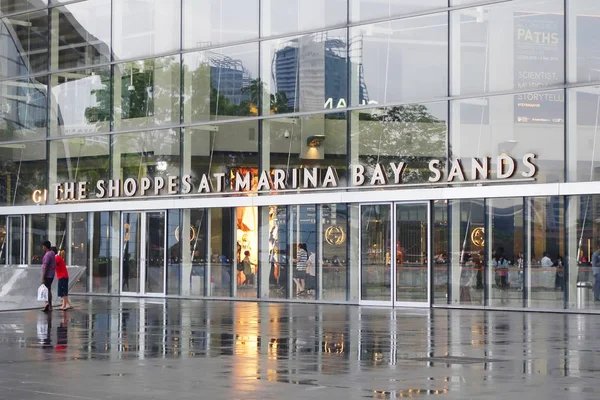 싱가포르 2018 마리나 샌즈에서 유명한 센터의 싱가포르 목적지 — 스톡 사진