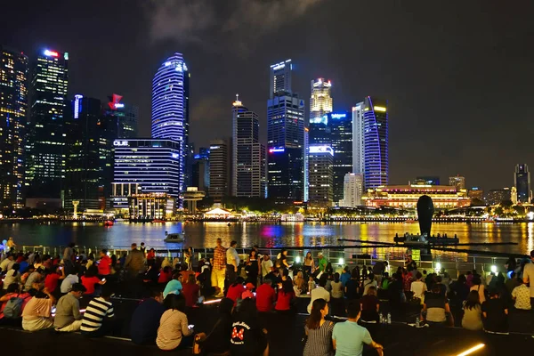 Singapore October 2018 Many Audiences Watching Light Water Show Songs — Stock Photo, Image