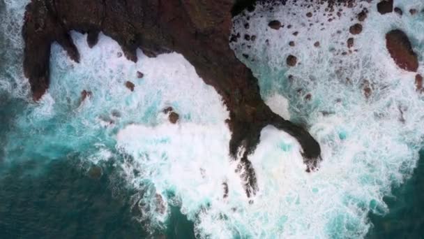 テネリフェ島の大西洋の海岸線の空中写真 — ストック動画