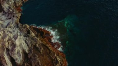 Tenerife Atlantik Okyanusu kıyı şeridi havadan görünümü