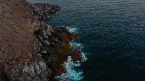 テネリフェ島の大西洋の海岸線の空中写真 — ストック動画