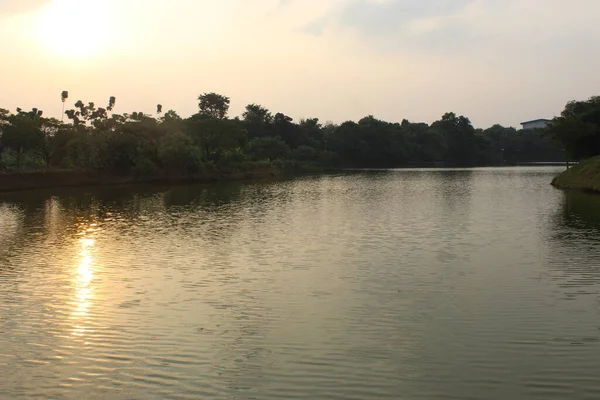 Atmosfera Del Pomeriggio Sul Lago Jakarta — Foto Stock