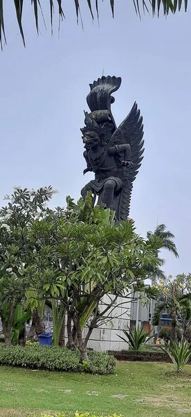 Άγαλμα Του Garuda Wisnu Kencana Στο Αεροδρόμιο Soekarno Hatta Στην — Φωτογραφία Αρχείου