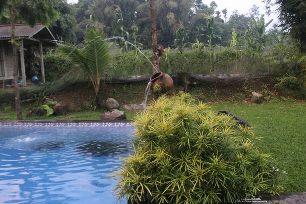 Air Kolam Samping Villa Home Dengan Kolam Air Biru — Stok Foto