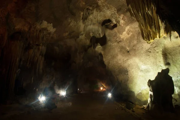 Khao Bin Cave Offers Truly Amazing Scenes Plentiful Stalactite Stalagmite — Stock Photo, Image