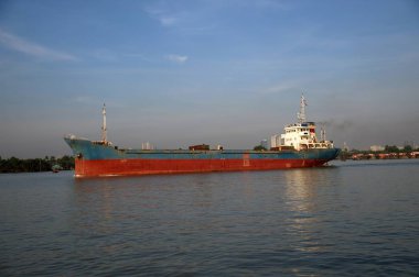 Kargo gemisi Tayland noktasında.